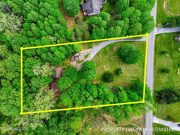 5th image of 5521 Custer Dr