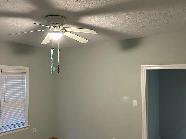 308 Madison Ct — Photo 9