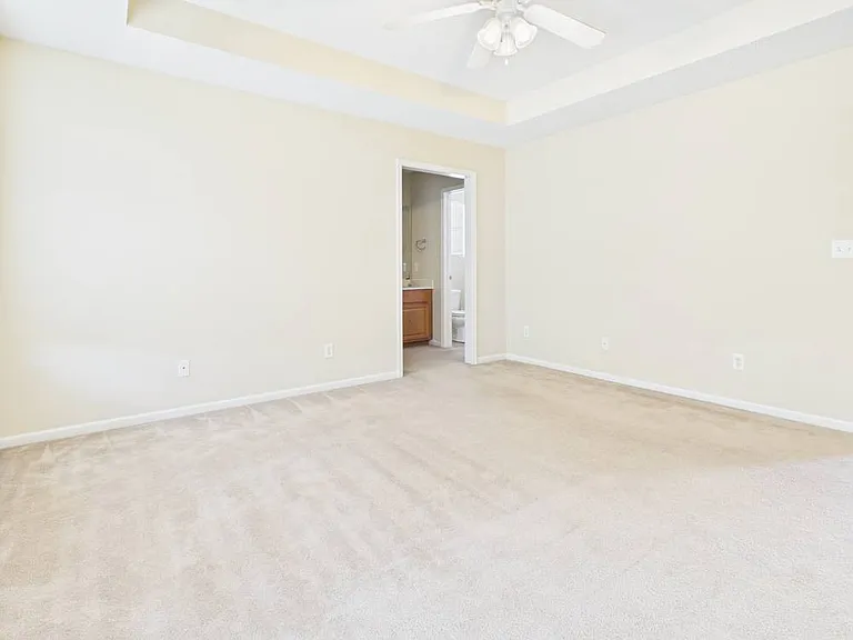703 Iron Horse Dr — Photo 14