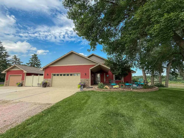 502 Pine St, Dakota City, NE 68731