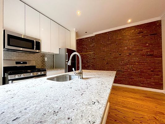 1st image of 66 Pinehurst Ave APT D2