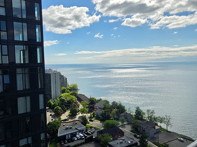 2075 Lakeshore Rd #1903 — Photo 10