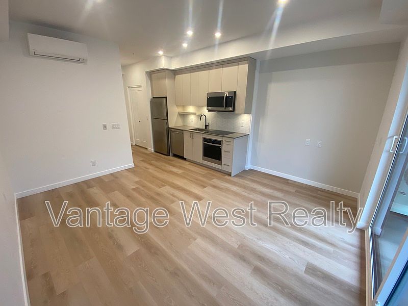 1st image of 1274 Devonshire Ave #442