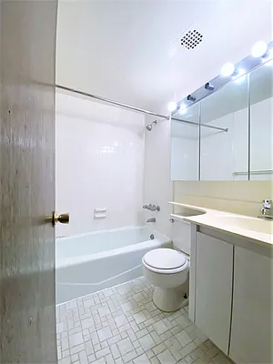 Rented by City Connections Realty | media 24