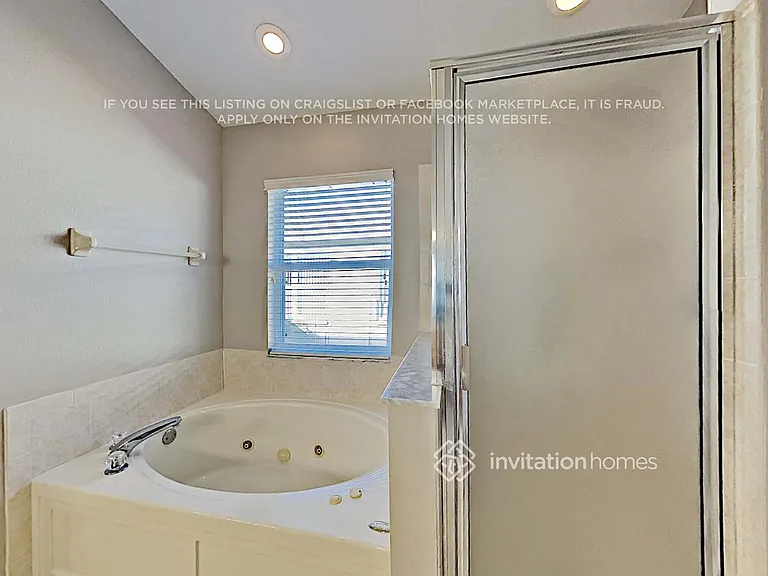 2628 Brookville Dr — Photo 16