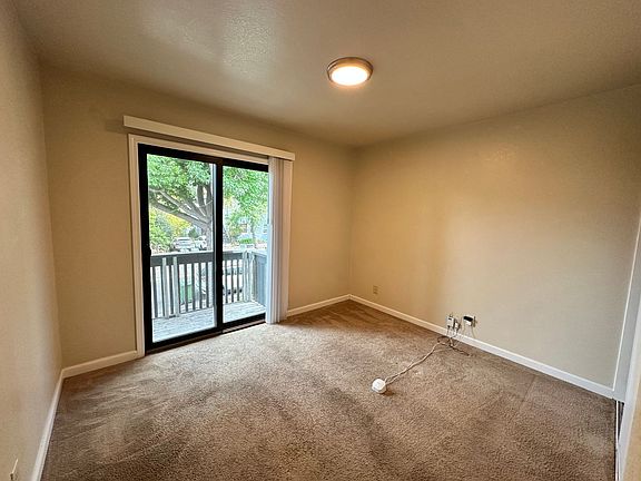 5th image of 2138 Derby St #2