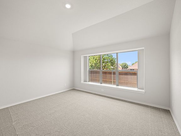 5th image of 237 Coronado Ct
