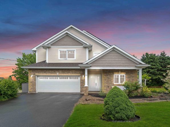 23 Grandview Dr, Wolfville, NS B4P 1W7