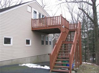 9 Forest Glen Rd, Valley Cottage, NY 10989