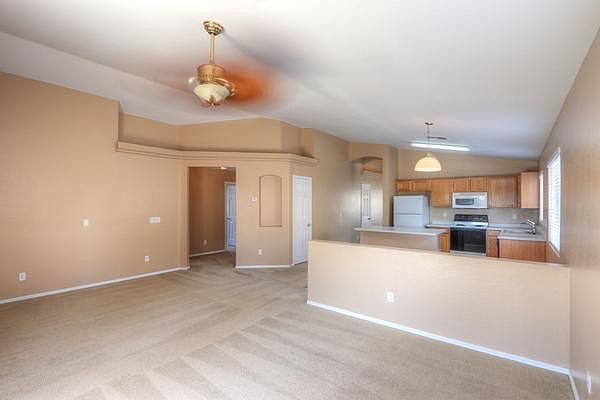 1st image of 1649 E Cardinal Dr