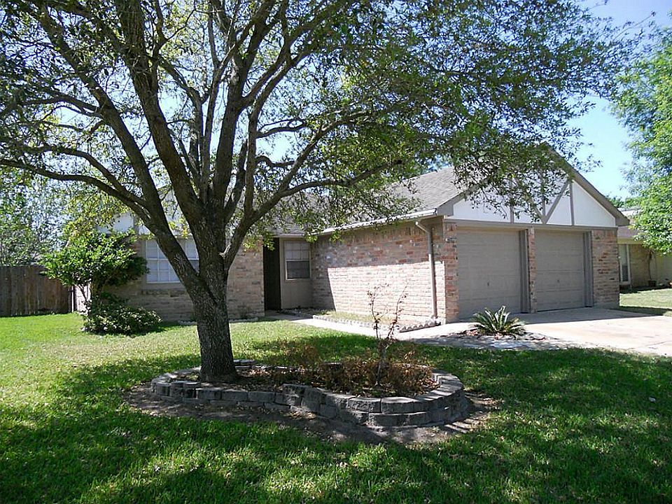 1st image of 714 Canyon Garden Dr