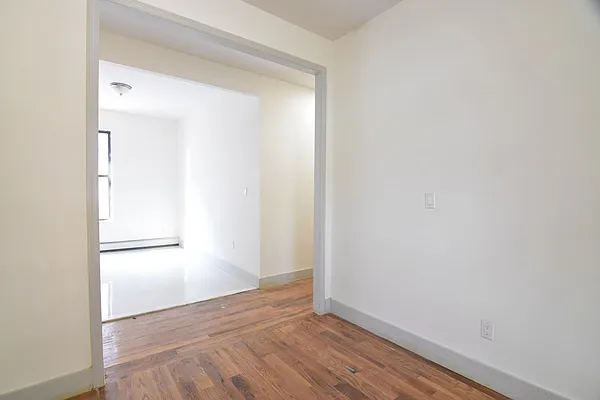 Rented by Clove Realty LLC | media 2