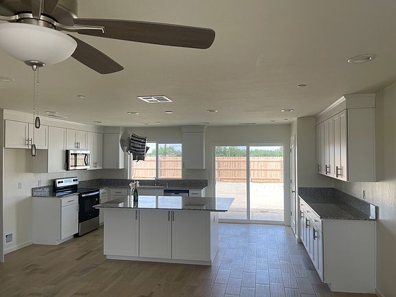 4th image of 1802 S Red Rock Dr