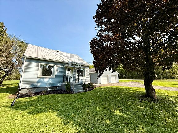 2nd image of 7216 Sterrettania Rd