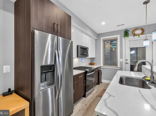 818 Kennedy St NW Suite 2, Washington, DC 20011