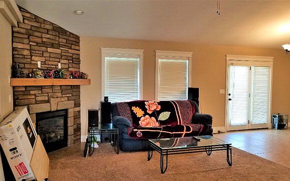 5th image of 1417 Stoneridge Dr