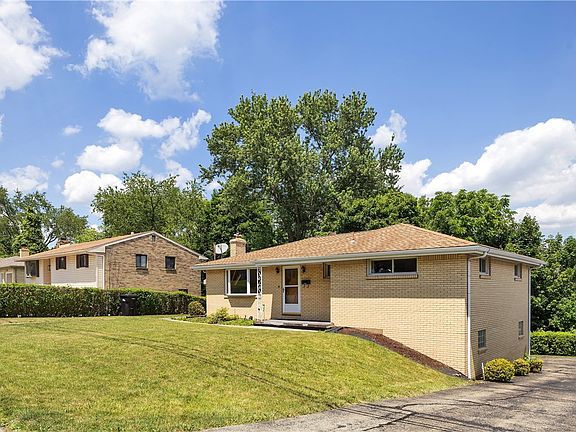 3rd image of 14001 Michael Dr