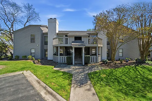 448 Deerwood St Photo 1