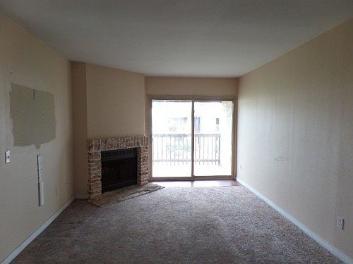 4th image of 2980 Alta View Dr #201