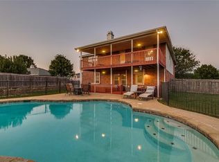 3027 Clemente Dr, Grand Prairie, TX 75052