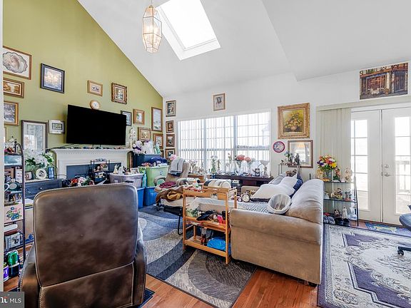 4th image of 13 Brayton Pl