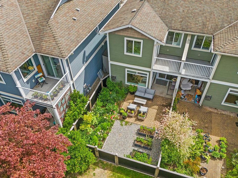 1st image of 624 Shaw Rd #14