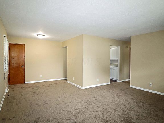 5th image of 4561 Belfast Dr
