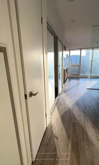 77 Shuter St #2015 — Photo 3