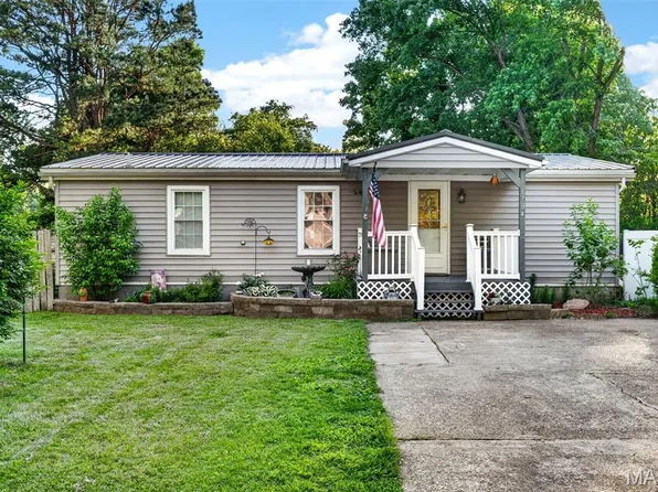 6184 Woodhollow Dr, House Springs, MO 63051