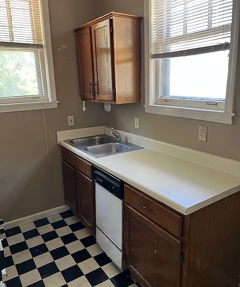 35 N McLean Blvd #12 — Photo 6
