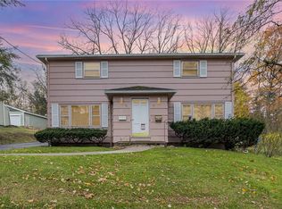 16 Summit St, Fairport, NY 14450
