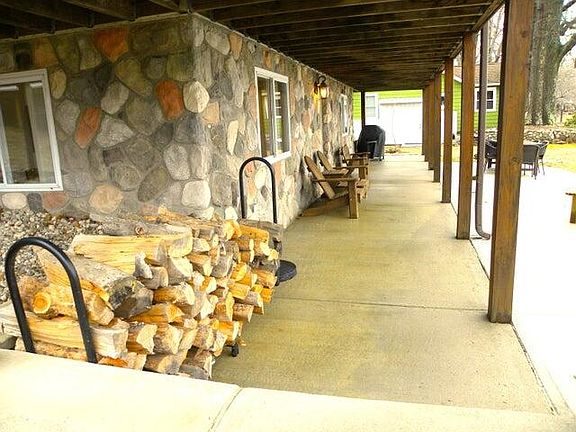 3rd image of 16211 Pretty Lake Dr