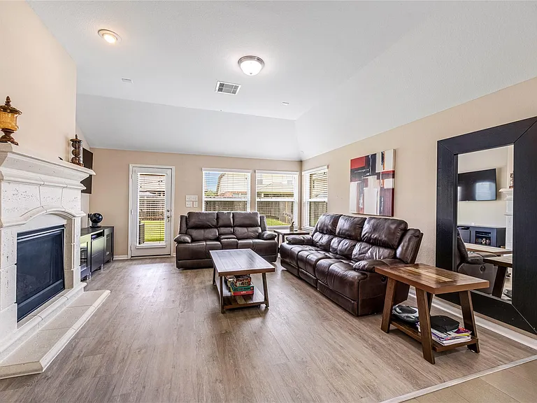 7030 Villa Mountain Ln — Photo 25