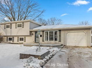 42 Emery Dr, Bourbonnais, IL 60914