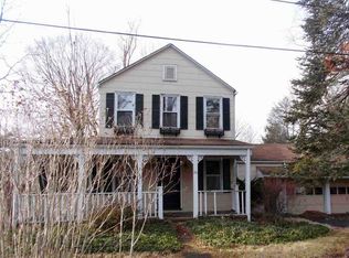 20 Orange St, Chester, NJ 07930