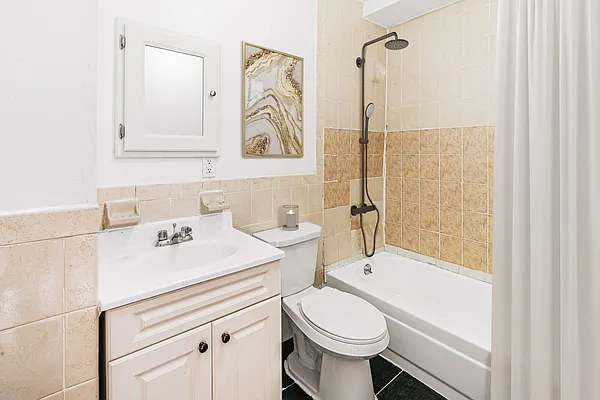 Rented by Voro NYC | media 6