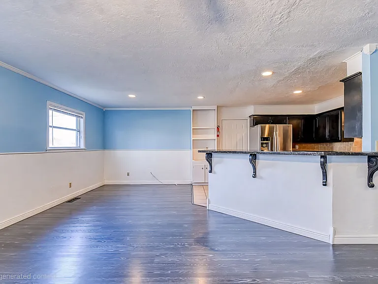 401 W Polk St — Photo 5