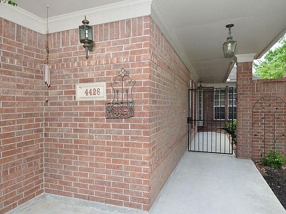 2nd image of 4426 Vandermere Ct