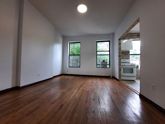 3rd image of 27 Brevoort Pl #D