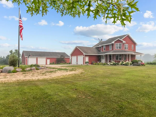E7911 Symco Rd, Bear Creek, WI 54922