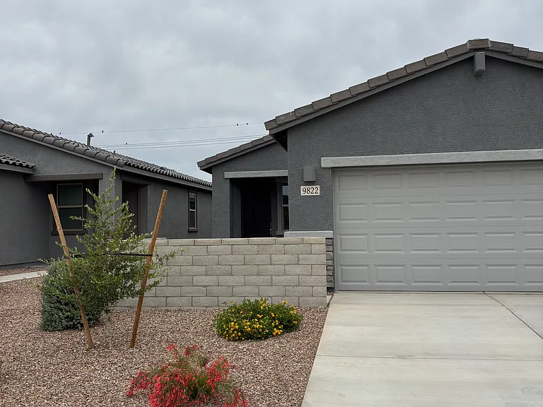 9822 N Solstice Ave — Photo 1