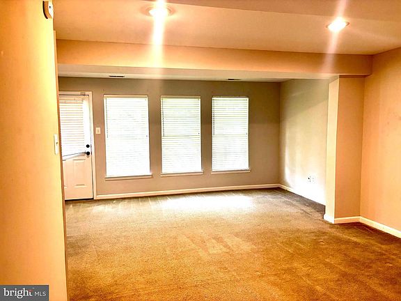 4th image of 4606 Jasmine Dr