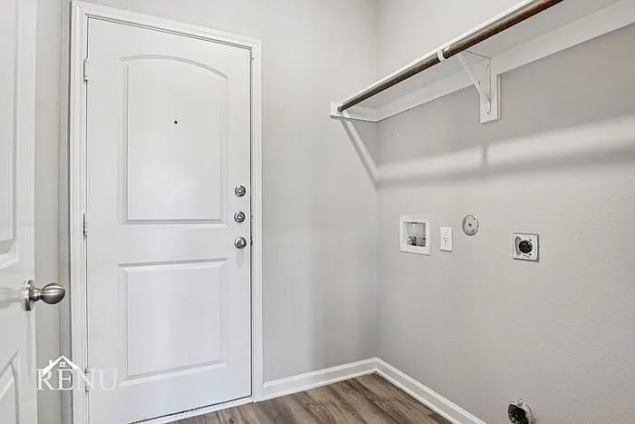 1040 Wheatfield Ln — Photo 27