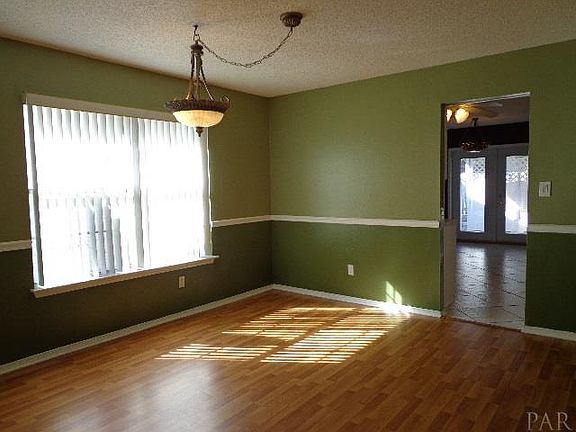 5th image of 200 Mirabelle Cir