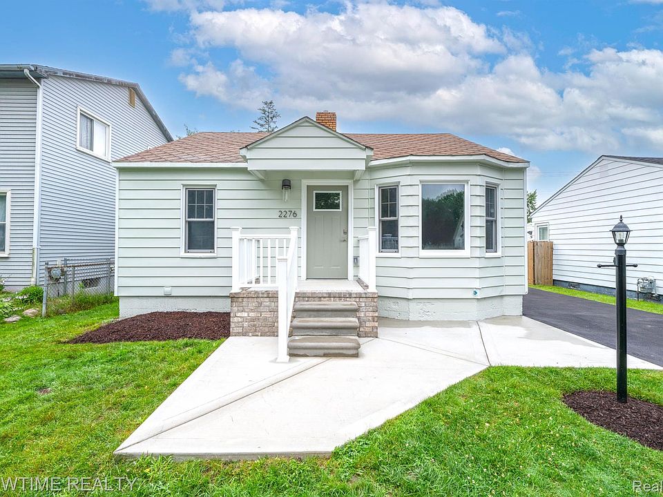 1st image of 2276 Montroyal Ave