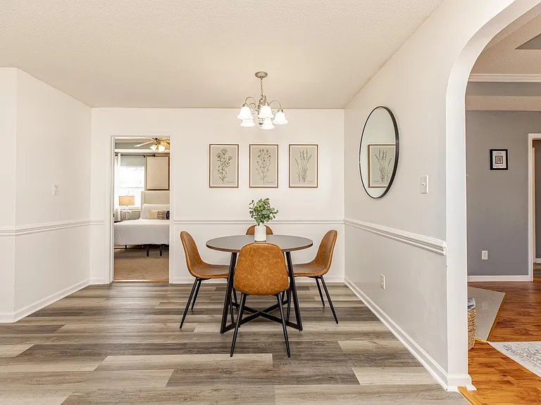 225 Stirling Bridge Dr — Photo 45
