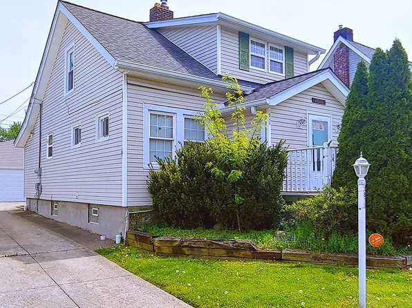 1511 Temple Ave, Mayfield Heights, OH 44124