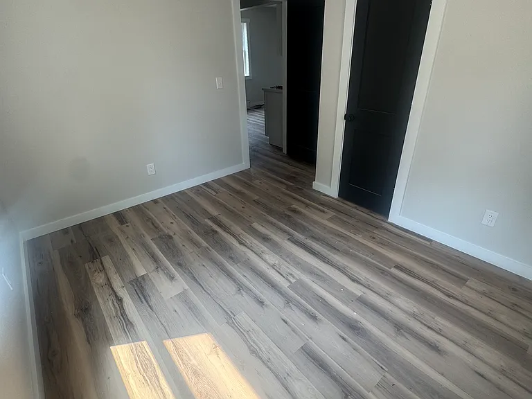 202 Melrose Dr — Photo 7