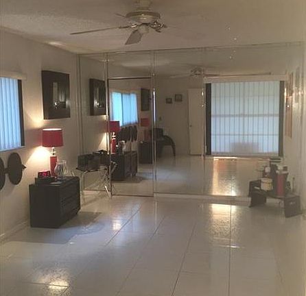 3rd image of 400 SW 134th Way APT 101