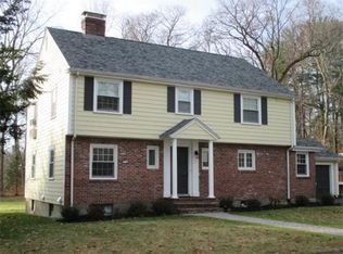 6 Outlook Rd, Wakefield, MA 01880